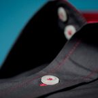 Dunkelgraues Designhemd mit Kontrastfarben – Vorschau 3