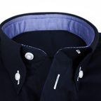 Sportliches Buttondownhemd in Dunkelblau mit weißem Knopfgarn – Vorschau 3