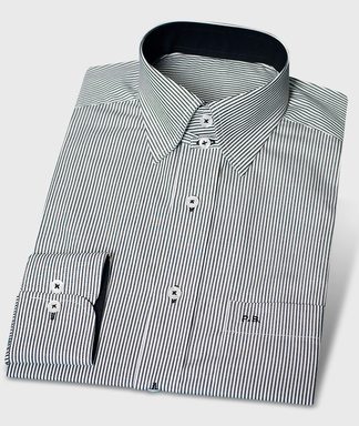 Auffallendes Businesshemd Schwarz-Weiss