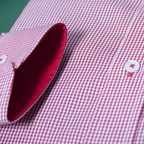 Kleinkariertes Hemd mit roten Innenfarben – Vorschau 4