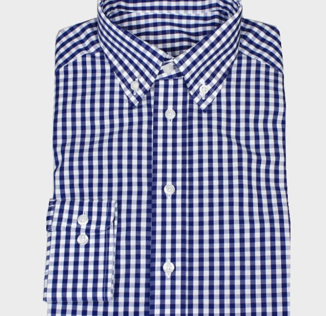 Kariertes Freizeithemd blau mit Buttondown-Kragen – Vorlagenbild