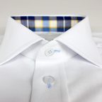 White Tailormade Shirt Ofxord with Red Design Elements – Preview 5