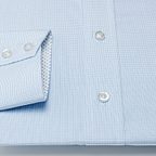 Kleinkariertes Business-Hemd in pastelligem blau – Vorschau 5