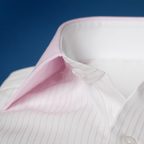 Fein liniertes rosa Hemd – Vorschau 4