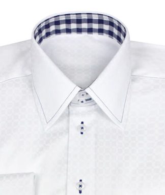 Stylishes weißes Hemd mit feinem Strukturmuster