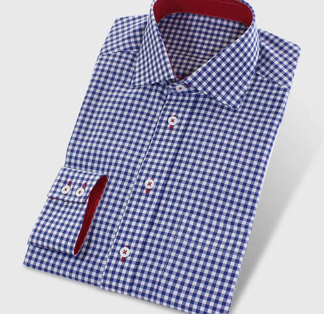 Rot-blaues Freizeithemd – Vorlagenbild