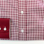 rot weiß kariertes Hemd mit dunkelroten Kontrastfarben – Vorschau 3