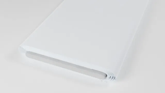 Hellblau kleinkariert